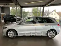 2022 Mercedes Benz B 200