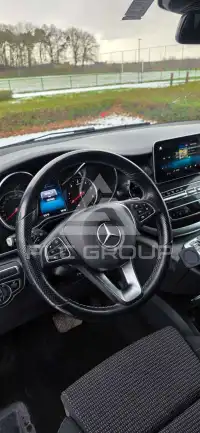 2022 Mercedes Benz V 220