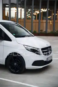 2022 Mercedes Benz V 220