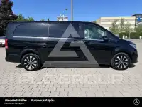 2022 Mercedes Benz V 300