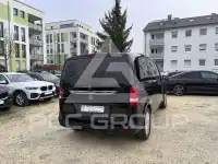 2022 Mercedes Benz V 300