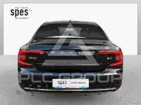 2022 Volvo S90
