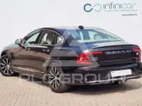 2022 Volvo S90