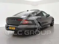 2022 Volvo S90