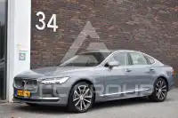 2022 Volvo S90