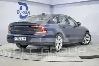 2022 Volvo S90