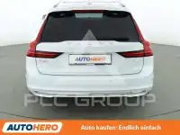 2022 Volvo V90