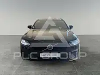 2022 Volvo V90