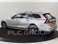 2022 Volvo V90