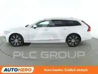 2022 Volvo V90