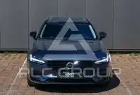 2022 Volvo V90