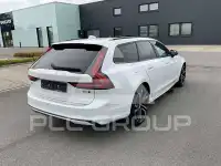 2022 Volvo V90