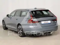 2022 Volvo V90