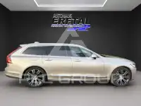 2022 Volvo V90