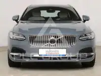 2022 Volvo V90