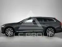 2022 Volvo V90