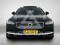 2022 Volvo V90