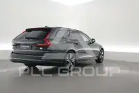 2022 Volvo V90