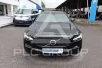 2022 Volvo V90