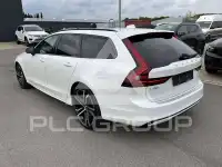 2022 Volvo V90