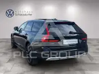 2022 Volvo V90