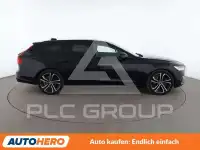 2022 Volvo V90
