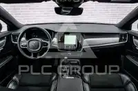 2022 Volvo V90