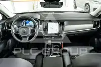2022 Volvo V90