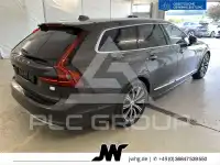 2022 Volvo V90