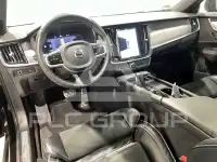2022 Volvo V90