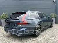 2022 Volvo V90