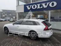 2022 Volvo V90