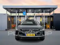 2022 Volvo V90