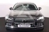 2022 Volvo V90