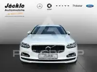 2022 Volvo V90