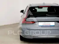 2022 Volvo V90