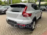 2022 Volvo XC40