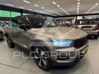 2022 Volvo XC40