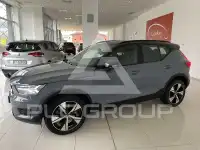2022 Volvo XC40