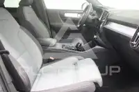 2022 Volvo XC40