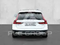 2022 Volvo V90