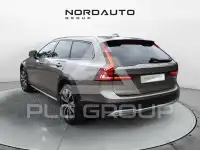 2022 Volvo V90