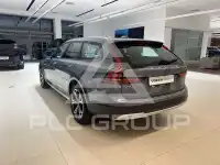 2022 Volvo V90