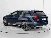 2022 Volvo V90
