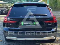 2022 Volvo V90