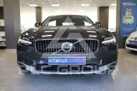 2022 Volvo V90