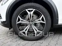 2022 Volvo V90