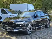2022 Volvo V90