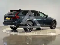 2022 Volvo V90