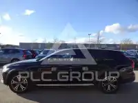 2022 Volvo V90